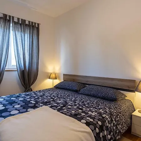 Karoca Apartment